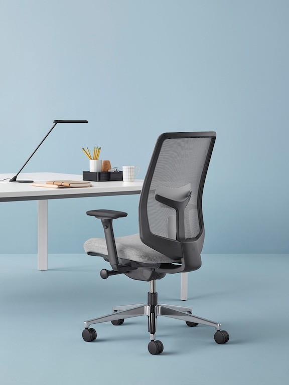 华体会体育官方在线官网 - 灯饰|台灯|办公家具|华体会体育官方在线官网家具|长笛台灯